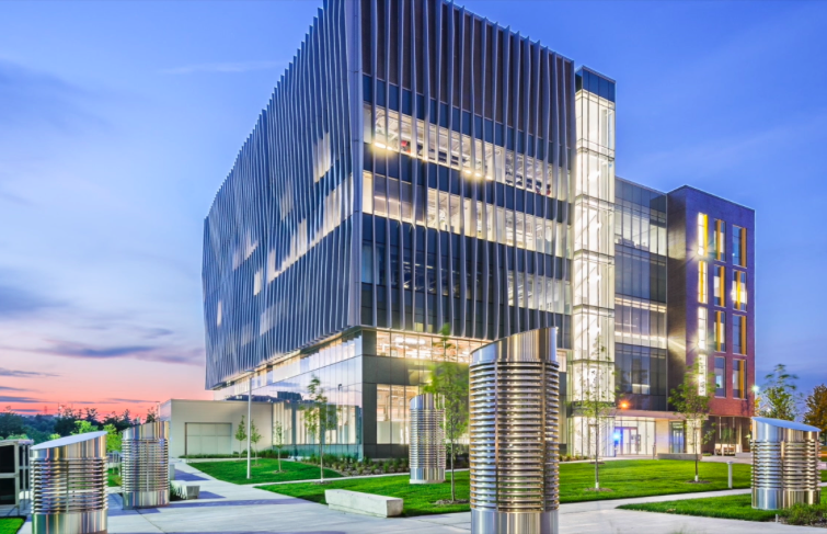 Diamond Schmitt Architects designed UTSC's new  Environmental Sciences and Chemistry Building